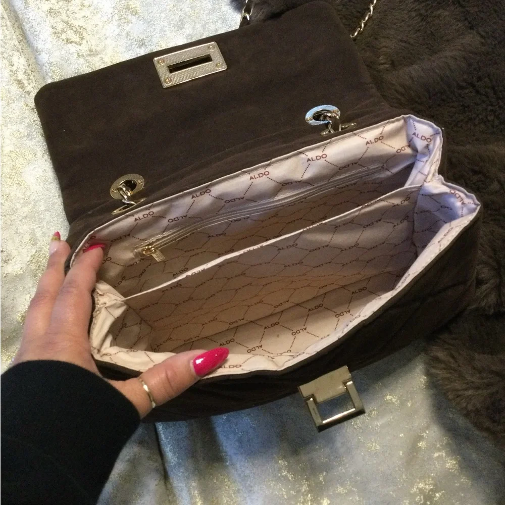 Aldo Quilted Shoulder Bag/crossbody with Gold Chain - Picture 5 of 5